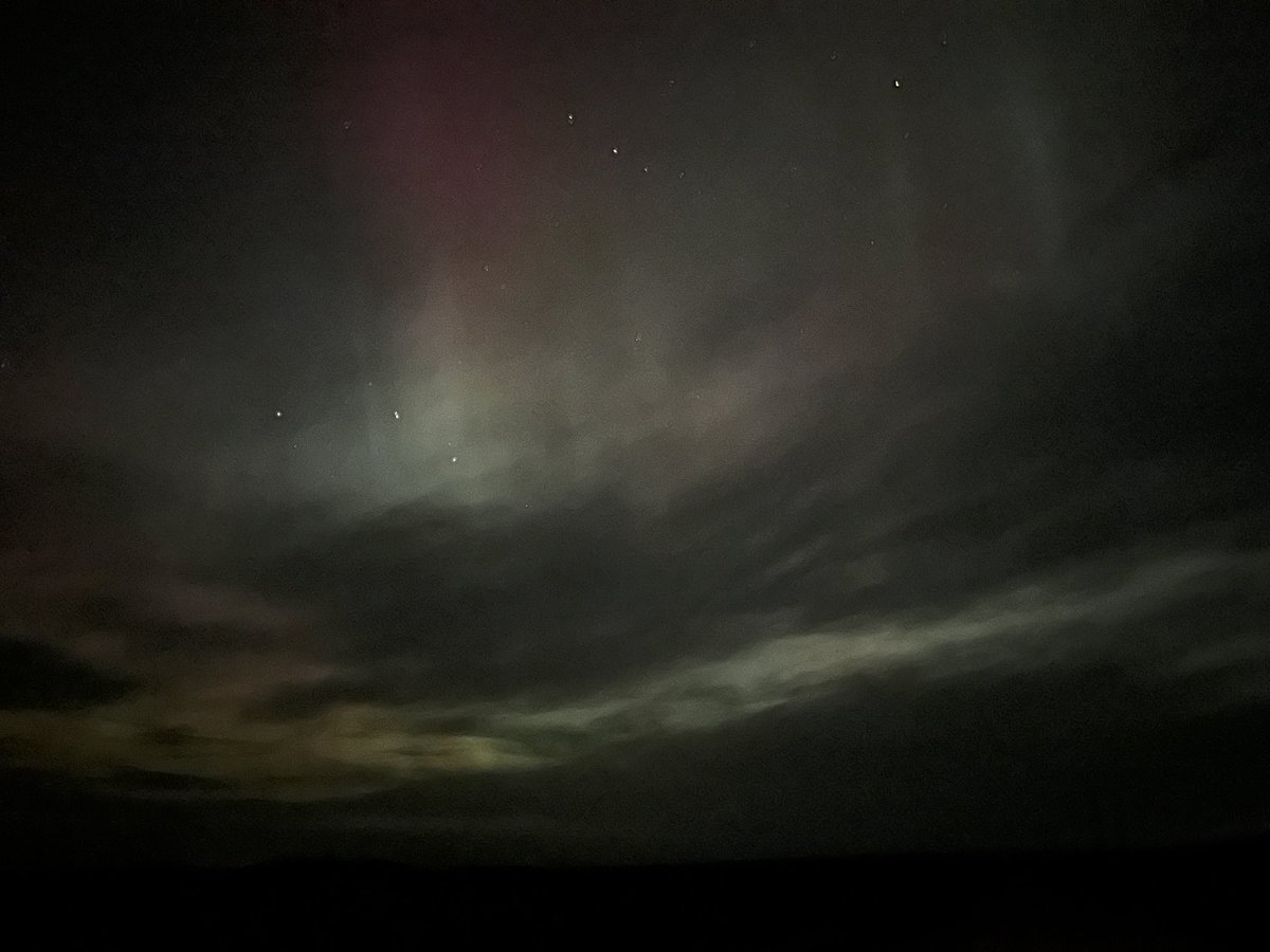 JonErdahl's tweet photo. Seen in NE South Dakota this hour. Beauty display. @AuroraNotify @NorthLightAlert https://t.co/V3iooQrXIS