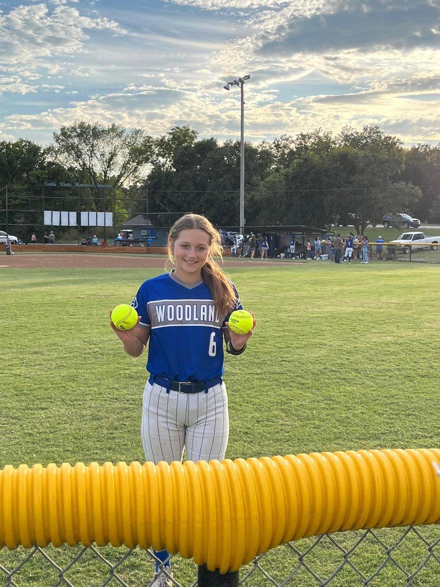 🚨Lola Kennedy 25’ SS/3B Woodland HS hit not 1 BUT TWO HOME RUNS 💣💣 &amp; drove in 5 as Woodland Lady Cougars defeated Covington-Douglas 11-2 tonight! Kennedy homered in the first &amp; 2nd inn. Overall she was 2-2 w/2HR, 1 BB, 3 runs, &amp; 5 RBIS! Canes is so proud,Lola! #CanesSoftball