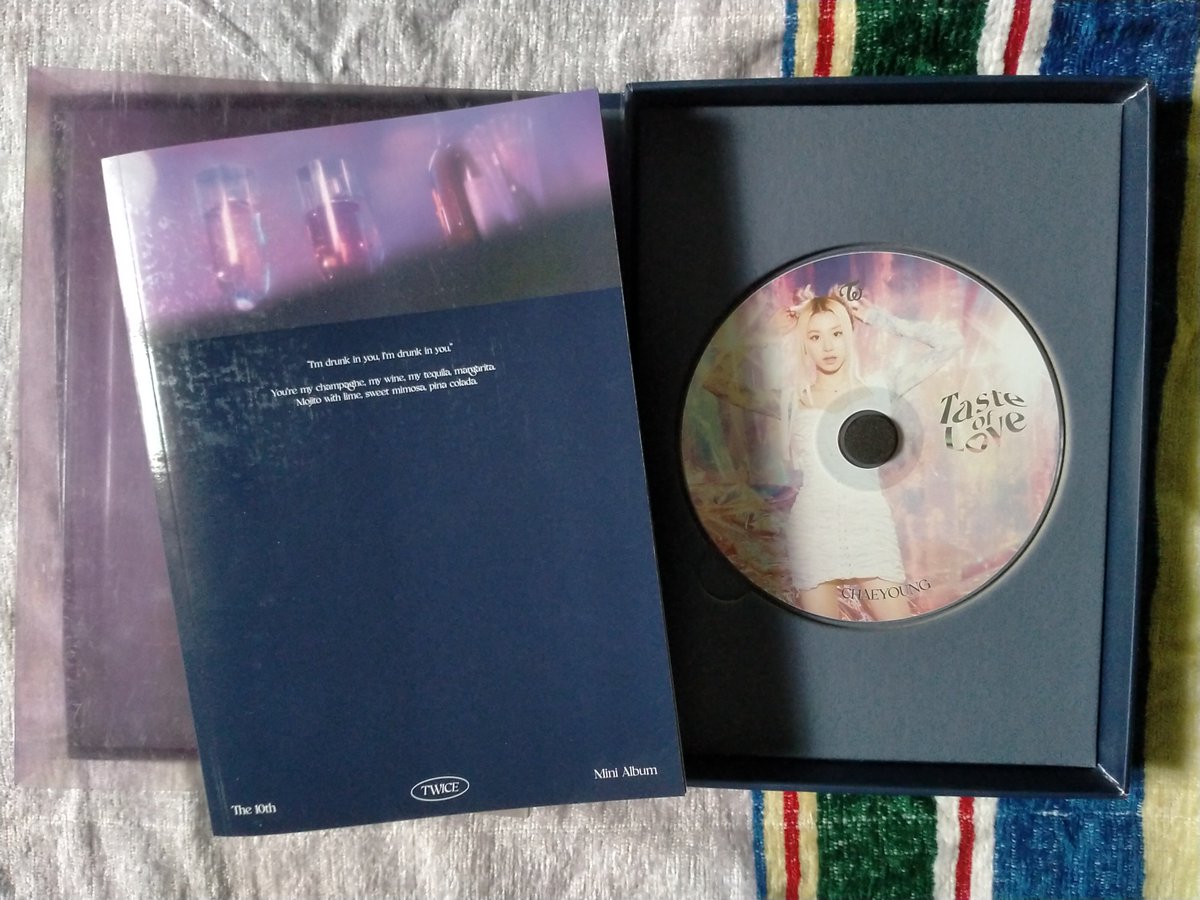 mymyoimn's tweet photo. LOOK WHAT CAME HOME TODAYYY 🥰 got a chae cd 🫶 Thank you @luck190601 for the giveaway and all the free claims! 🥹
#SNL01_proof #SNL01_GA https://t.co/8nFXqTWqsI
