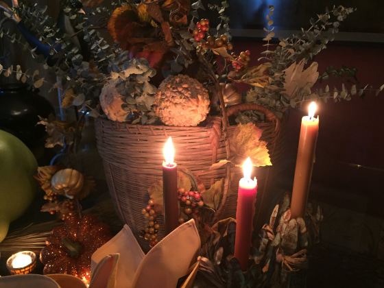 📷
Dishing it up / with Sharon Insul
Come sit with me for awhile . . .
and see what I’m bringing to the table©

A bushel and a peck...
https;//wp.me/p3E2rZ-5Oz