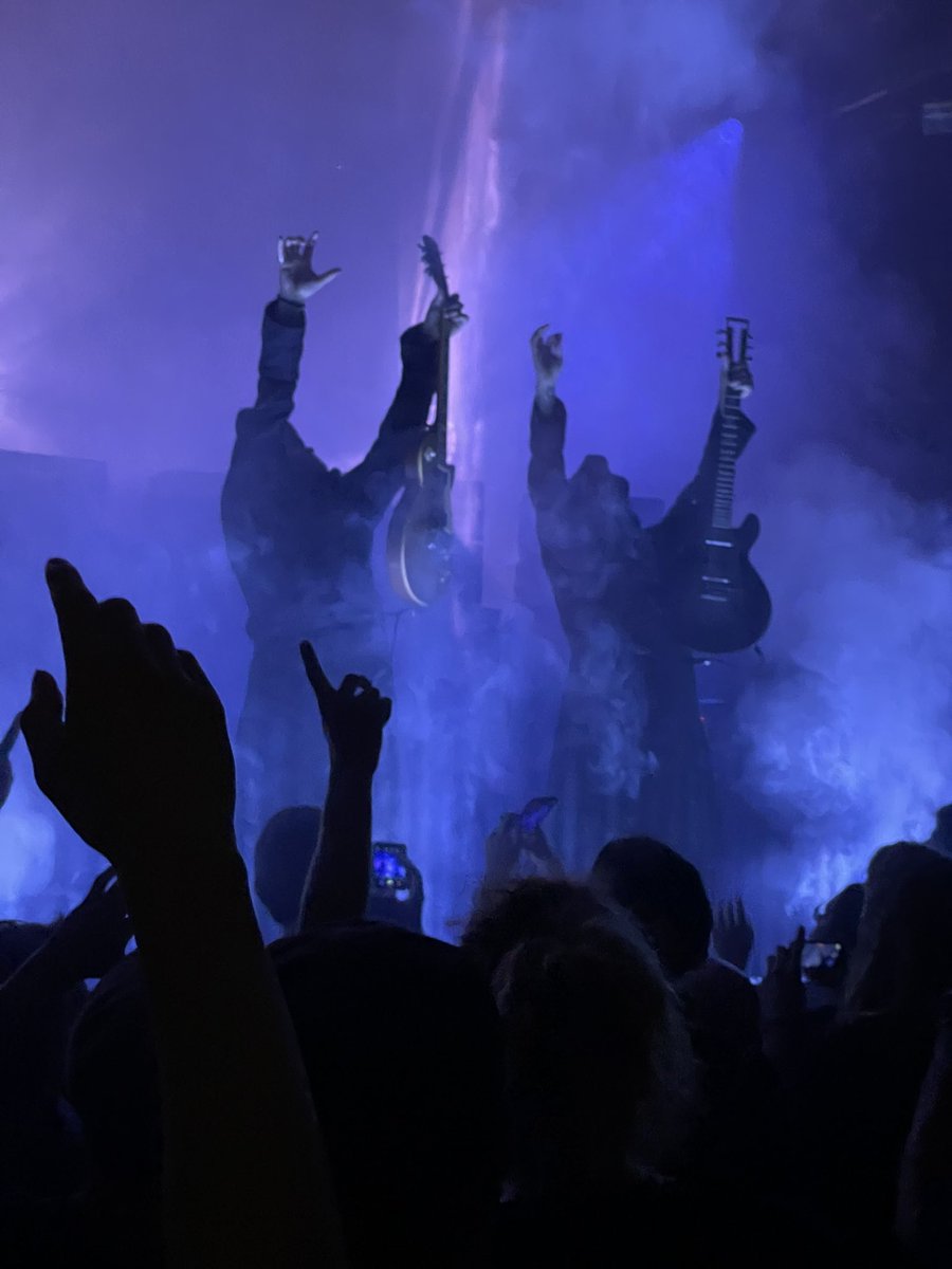 Monday evening. 
Is there anything better in life than to be sonic melted by SunnO))) giants and to exchange couple of words with one of them?!🤍🖤🤍🖤
For that last part don’t ask <a href="/IdeologicOrgan/">Stephen F. O'Malley</a> , he could count those word differently😎