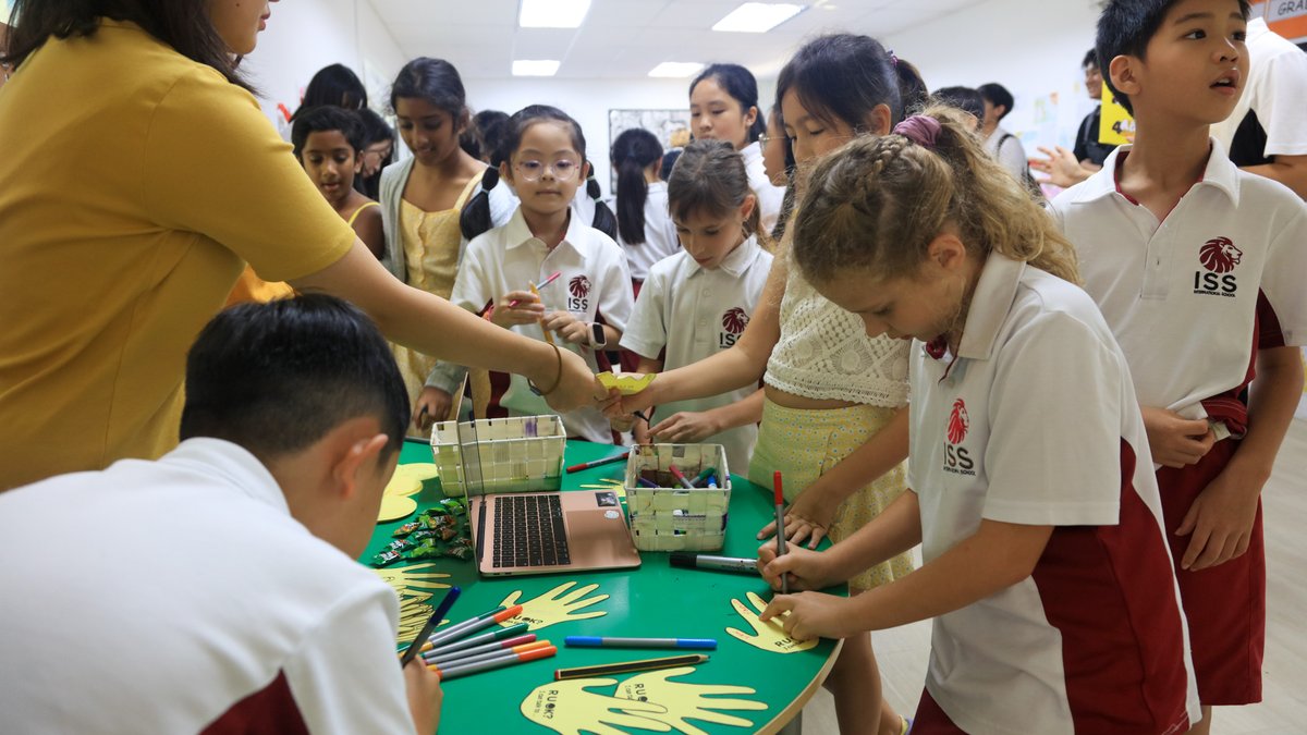 ISSIntSch's tweet photo. Last week, we celebrated R U OK? Day, promoting mental health awareness and foster a culture of openness and support. Similar to 'Our Kampong Spirit', we create a close-knit and supportive community where everyone matters.

#Actwithcare #Educatingtomakeadifference https://t.co/F4Ri85M2fr