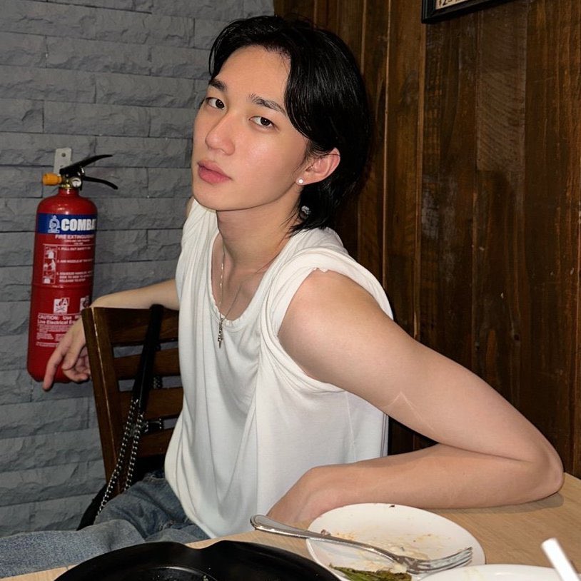 fall1ngst3rsie's tweet photo. ๐ ุ ๐ณ๏ธ ( . #DHTRG #DreamiesInGreece โก๏ธ. dr : ๐! ๐
๐ฎ๐บ โบ โ๏ธ @dreamhacts
Ahogando mis penas y no celebrando los wins de Min. En algรบn momento le ganarรฉ y obtendrรฉ esa almohada de Cloud. Cheers! https://t.co/OBBlxYxFRl