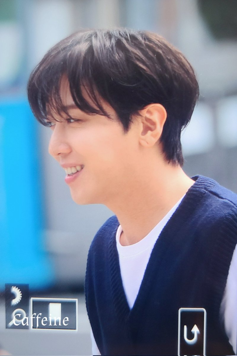 Caffeine0622's tweet photo. 230919 출근 프리뷰 

#정용화 #YONGHWA
#CNBLUE #씨엔블루
@JYHeffect https://t.co/KVTYECC6Fq