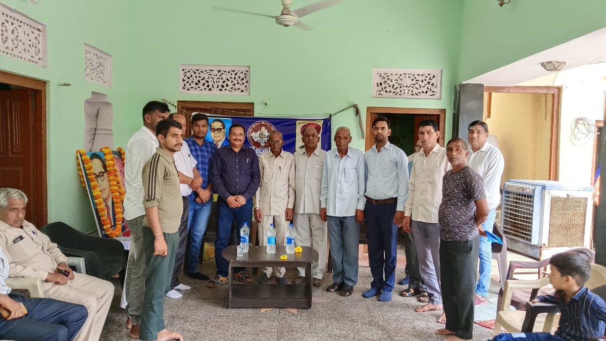 ajaar2023's tweet photo. 📍 मेहाडा (खेतड़ी), राजस्थान

मेहाडा (खेतड़ी) में आयोजित सामाजिक संवाद कार्यक्रम

#सामाजिक_न्याय_यात्रा_2023  #हक़_है_खैरात_नहीं #dalitagenda2023 #ajaar #rajasthan #rajasthanelection2023 #राजस्थान https://t.co/LIlv2k3xCc