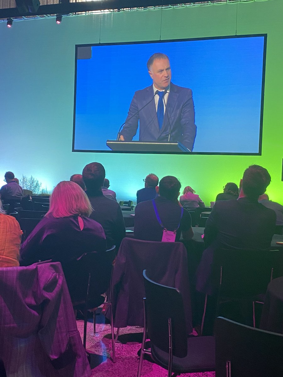 Hmmm the National Party spokesperson on climate change giving a speech to #CCBC2023 didn’t realise that the emissions for 2021 have already been published. He said they wouldn’t be published until next year 🤭ooopsy.