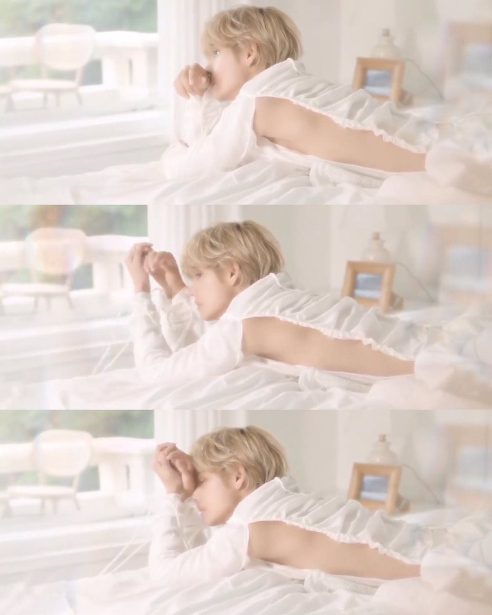 goldengirlstyle's tweet photo. CALLATELHOCICOOOOOOOOOO

AY DIOSITO QUE ME FALTA EL AIREEE!!!ESTE HOMBRE ES TAN HERMOSO, TAN PERFECTO, TAN ETÉREO😫😫

ME TIENES A TUS PIES KIM TAEHYUNG 🤍 https://t.co/6CG2o6HoP3