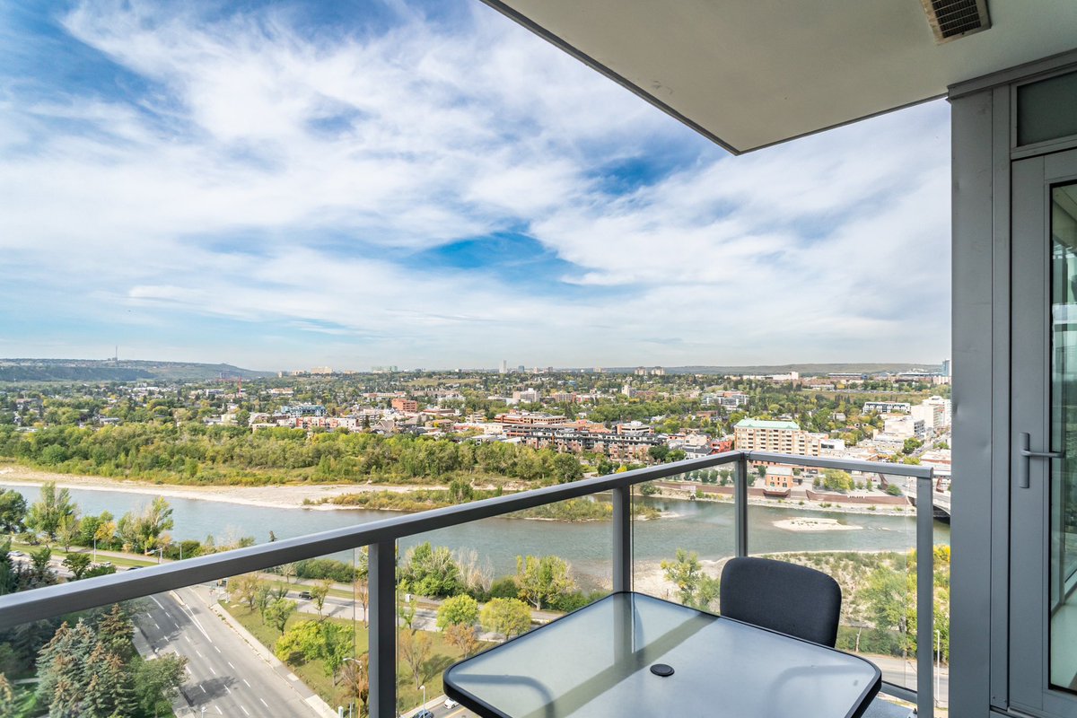 reno97637's tweet photo. Rent me - 20th floor condo in Downtown West, Calgary
#yycre #yyc #rentfaster https://t.co/U9Ao9Cp4zx