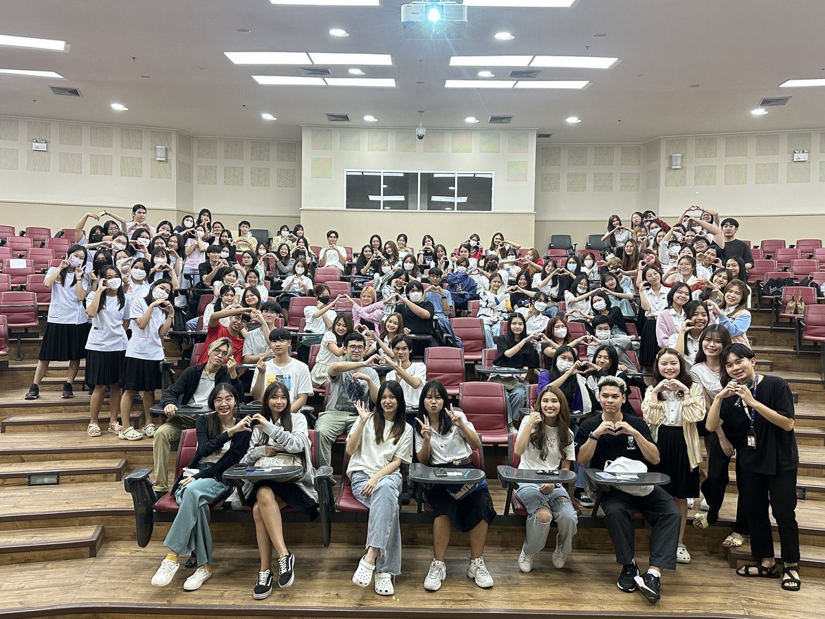 RTTUofficial's tweet photo. กิจกรรมเฉลยสายรหัสรังสีเทคนิค 5 กันยายน 2566 #RTTU #gen7 #รังสีเทคนิค #รังสีเทคนิคมธ https://t.co/HKaQhBGqcR