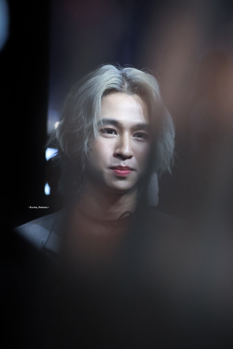 Pokkiez's tweet photo. Light &amp; Shadow✨️
ภาพเบลอแต่เทอชัดเจน ชอบภาพนี้📸
#ImmortalSpecies
#PressConอมตะพันธุ์สยอง 
#fluke_natouch #เจ้าแก้มก้อน https://t.co/ko5eoMVA8i