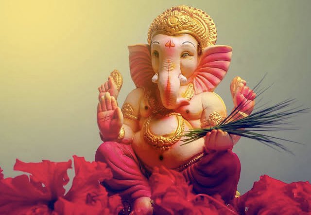 GautamGambhir's tweet photo. ॐ श्री गणेशाय नमः

A very happy #GaneshChaturthi to everyone! https://t.co/NVcFaREIF1