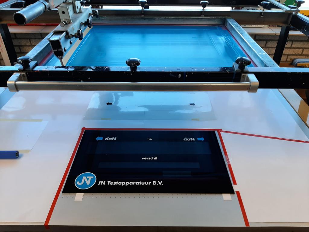 UnissantGroep's tweet photo. Zeefdruk!

Informatiebord voor JN Testapparatuur BV - Een bedrijf dé leverancier van APK apparatuur.

Jij vraagt het, wij maken het!

Wil jij een ook voorstel voor een informatiebord? Bel of mail ons, zodat we met je mee kunnen denken! --> https://t.co/Kh8bKjD7cv https://t.co/NMv8rTYyGV