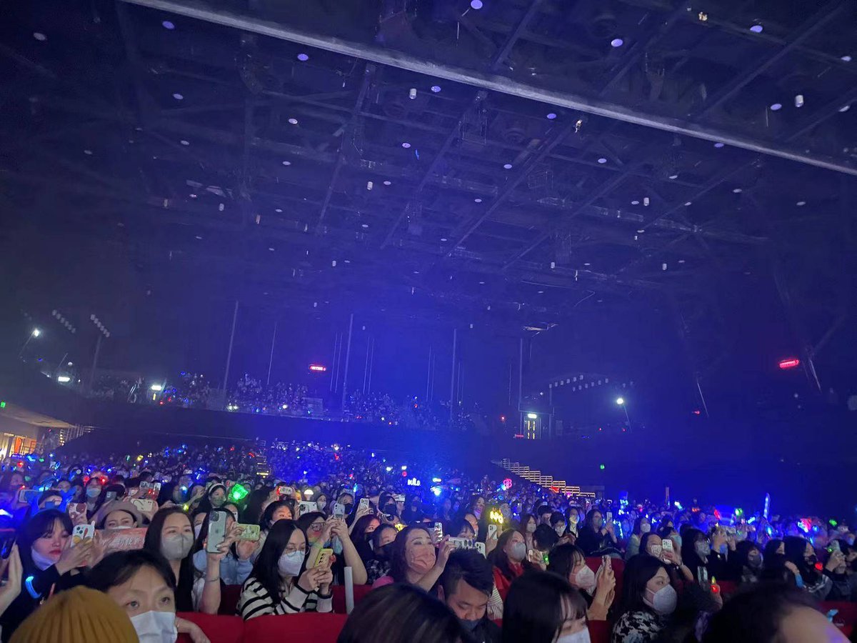 greybiuble's tweet photo. HK fans were the one who lift us up and told us and there was still a light in the middle of the darkness. They became the frontline during the war and fought for the whole battalion not having the assurance if we'll win.

They only had hope as their weapon now look where we are. https://t.co/vLHAhuCKVb