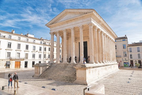 La Maison Carrée de #Nimes, temple romain du Ier siècle ap. JC, inscrit au «#PatrimoineMondial de l’humanité de @UNESCO_fr 👏🏻👏🏻👏🏻