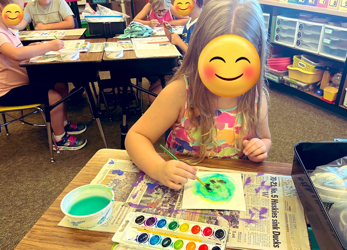 tmlusby's tweet photo. @Novel_Effect @tjshay @MicrosoftFlip @peterhreynolds @Seesaw We ended the day creating watercolor dots. It’s always a win when you hear a student say, “This is the best day, ever!” #InternationalDotDay #CreateBravely #EncourageOthers https://t.co/kVWl5TpHfd