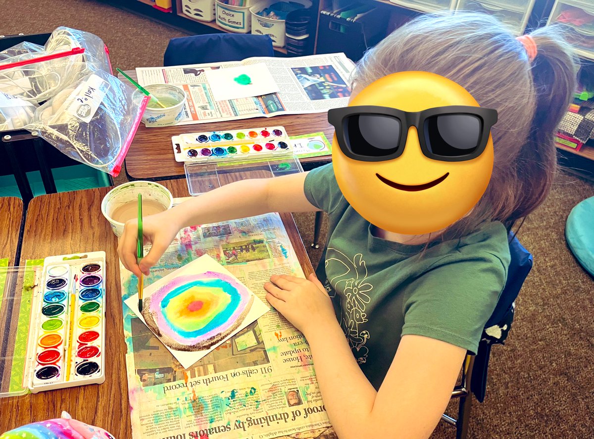 tmlusby's tweet photo. @Novel_Effect @tjshay @MicrosoftFlip @peterhreynolds @Seesaw We ended the day creating watercolor dots. It’s always a win when you hear a student say, “This is the best day, ever!” #InternationalDotDay #CreateBravely #EncourageOthers https://t.co/kVWl5TpHfd