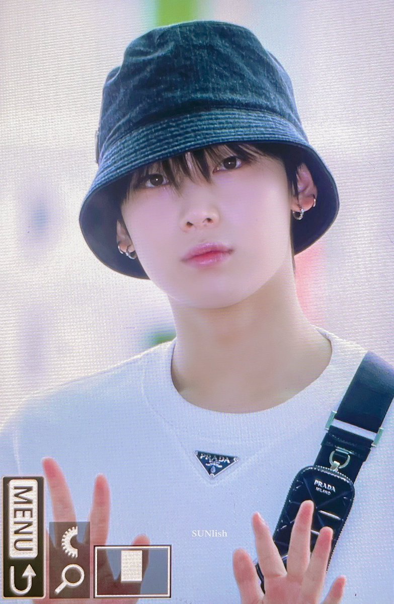 ๐๐๐๐ฅ๐ข๐ฌ๐ก tweet media