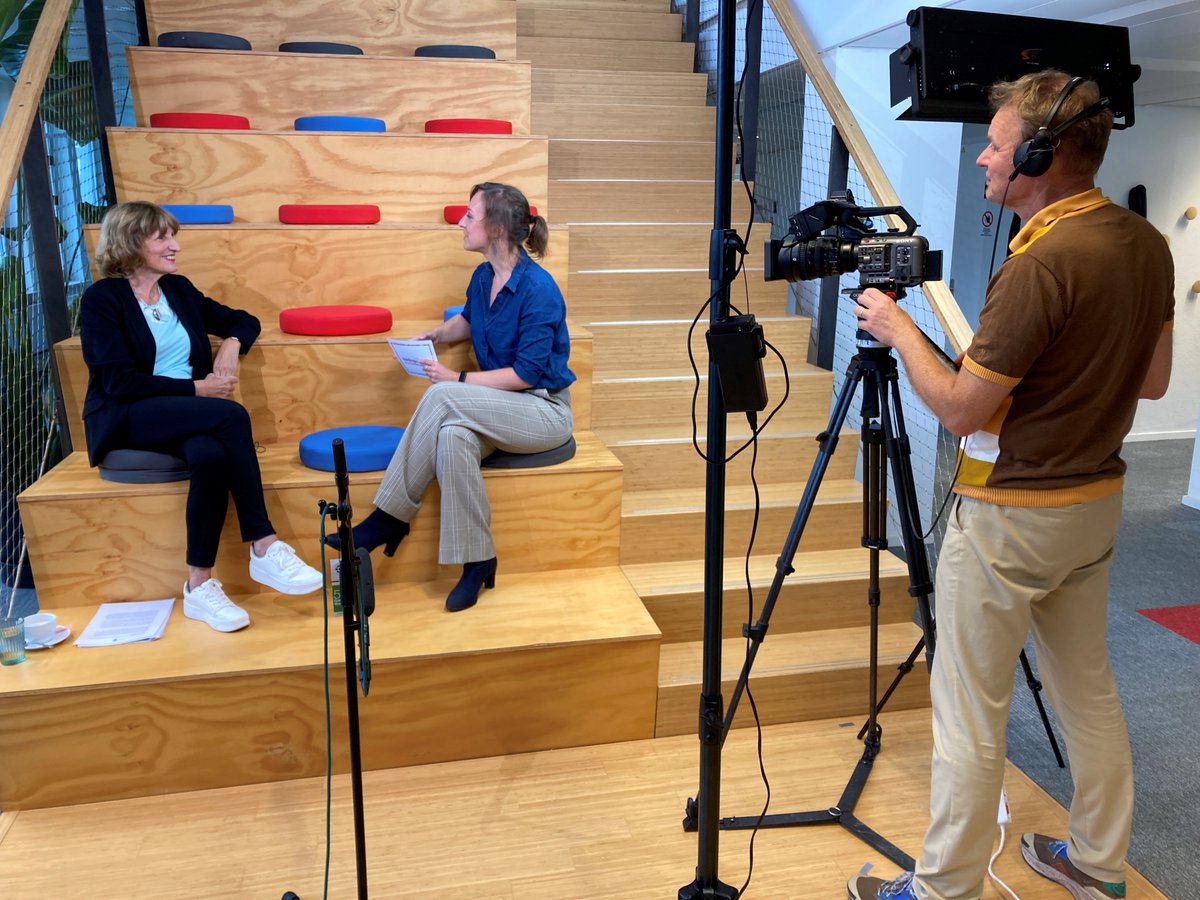 Leuk om zo uitgebreid te spreken met <a href="/WillyGilbert1/">Willy Gilbert</a> , voorzitter van de <a href="/dietistencoop/">Diëtisten Coöperatie Nederland</a> . We spraken over de meerwaarde van een #diëtist bij cardiometabole aandoeningen voor de e-learning over #voeding voor huisartsen en POH's. In het najaar beschikbaar! #dagvandediëtist