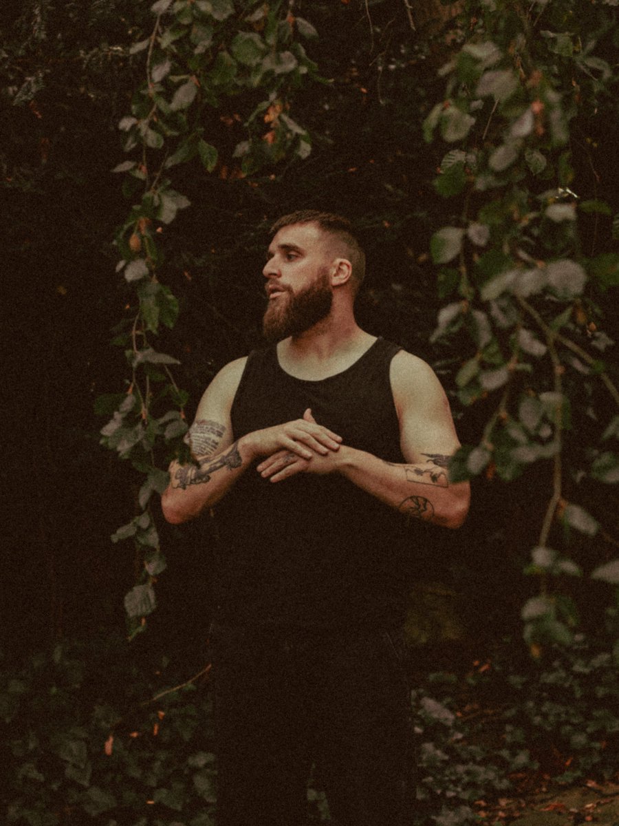 We caught up with Joshua Luke Smith to talk about his new track 'Liberated,' his upcoming sophomore album and so much more 👉bit.ly/3EKPjey