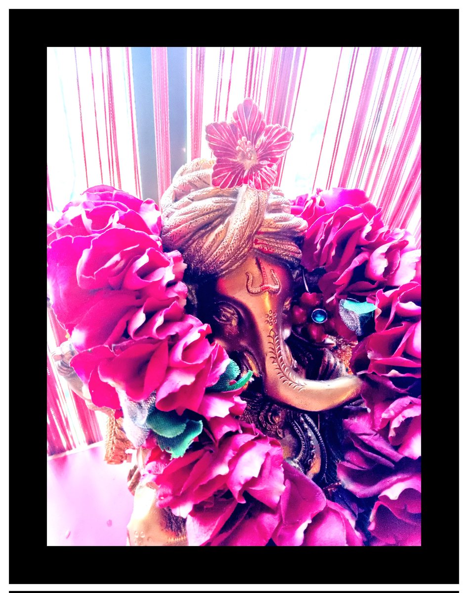 SadhaMaanus's tweet photo. #theme_pic_india_bappa
#MyBappa
#घरचा_गणपती https://t.co/rUSQbgIINm