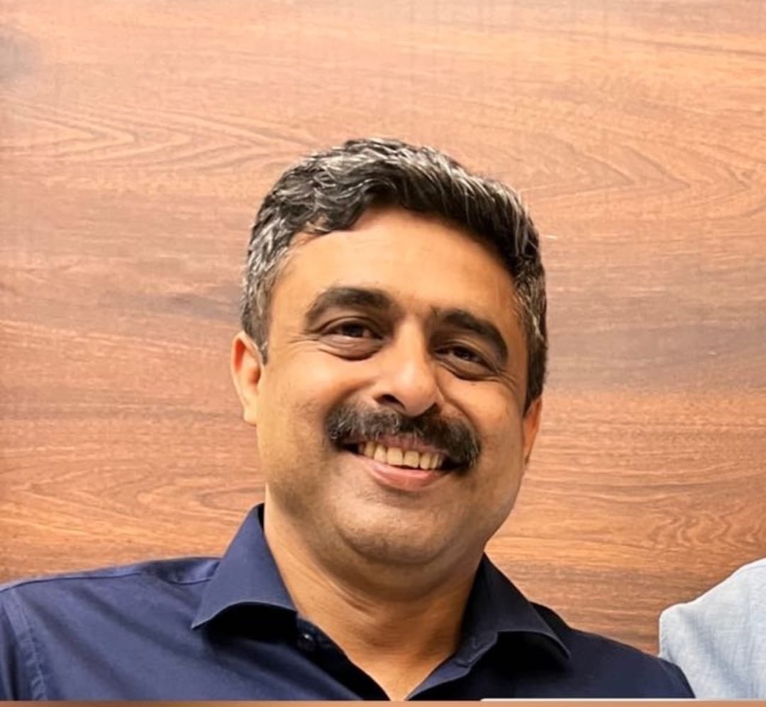 Virendratailor9's tweet photo. @zeerajasthan_ 
जी मीडिया ग्रुप के वरिष्ठ पत्रकार मनोज माथुर जी के आकस्मिक निधन का समाचार दुखद एवं स्तब्ध करने वाला है। ईश्वर दिवंगत  आत्मा को शांति प्रदान करें एवं शोकाकुल परिजनों, मनोज जी के मित्रों,सहयोगियों को यह आघात सहने की शक्ति प्रदान करें।
@manojmathur_ https://t.co/EVdt5rJ1cW
