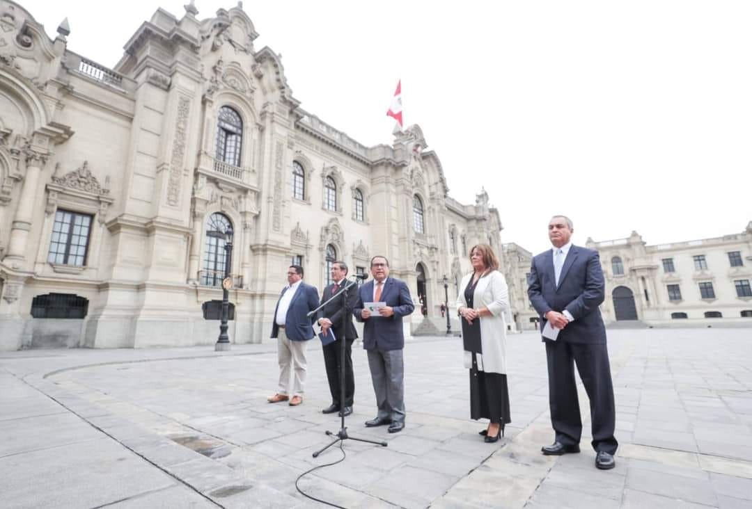 CONFETEP's tweet photo. CONFETEP (18-09-2023): Consejo de Ministros aprobó Proyecto de Ley de Crédito Suplementario que otorga un bono de 600 soles, a favor de 562 mil trabajadores estatales; en los próximos días será remitido al Congreso de la República para su debate y aprobación. https://t.co/pvMkO777nr