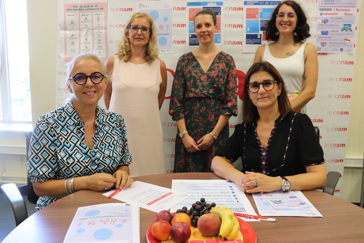 Le Cnam Grand Est a signé hier la charte d’engagements du Programme National Nutrition Santé #PNNS déployé par le ministère de la prévention et de la santé, en présence du Dr <a href="/ArielleBrunner/">Brunner Arielle</a> de l' @ARSGrandEst ! 🖊