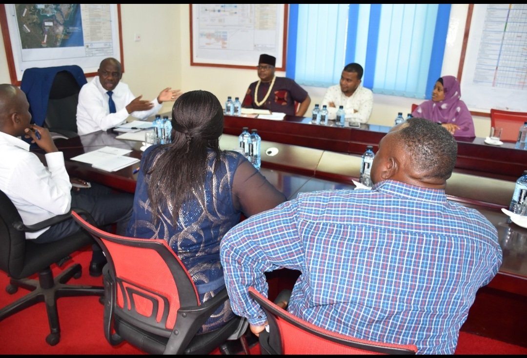 cwwda's tweet photo. Productive 5hrs of dialogue with the very intellectual PS @MOWSI_KE Dr. Kiprono Rono and the Directors & Mngt. of CWWDA at our offices. Asante Daktari! Tulisikiza, Tukaelewa na Tutatekeleza. 18-9-2023 #WaterForGenerations https://t.co/E5yIfaqzaI