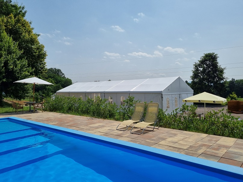 baikaltent's tweet photo. 10x30m Wedding Tent with Transparent PVC Cover!

#weddingtent #outdoortent #partytent #marqueetent https://t.co/GAh3yhl7te