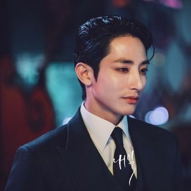 ㅤ

𝐇𝐞 𝐝𝐨𝐧𝐧𝐞𝐝 𝐭𝐡𝐞 𝐦𝐚𝐬𝐤 𝐨𝐟 𝐚 𝐝𝐞𝐯𝐨𝐭𝐞𝐝 𝐛𝐫𝐨𝐭𝐡𝐞𝐫, 𝐜𝐨𝐧𝐜𝐞𝐚𝐥𝐢𝐧𝐠 𝐡𝐢𝐬 𝐭𝐫𝐮𝐞 𝐢𝐧𝐭𝐞𝐧𝐭𝐢𝐨𝐧𝐬 𝐛𝐞𝐧𝐞𝐚𝐭𝐡 𝐚 𝐟𝐚𝐜𝐚𝐝𝐞 𝐨𝐟 𝐥𝐨𝐲𝐚𝐥𝐭𝐲.

ㅤ