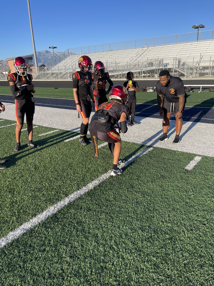 JaydenHilliard5's tweet photo. Another great weekend of football. This past weekend we traveled to Utah to face the Westlake Thunder. #NIL #teamnil #D1bound #ballislife #athlete #fitness #gripboost
#highschoolfootball #collegefootball #youthfootball #classof28 #DBU https://t.co/7j4FObAYeG