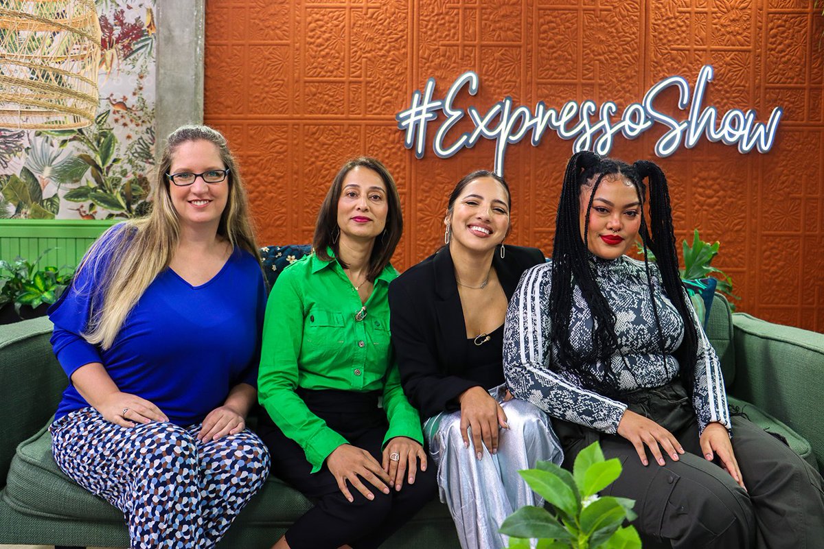 expressoshow's tweet photo. How do you feel about being vulnerable in a digital age? We discuss how social media changed us, and changed the game with Carissa Cupido, Kelly Kikx, Kirsty Melmed and Yasmin Gaibie.
Join our #ChooseSoft conversation with @BIC_SA #ExpressoShow https://t.co/vQmdmwLVUz