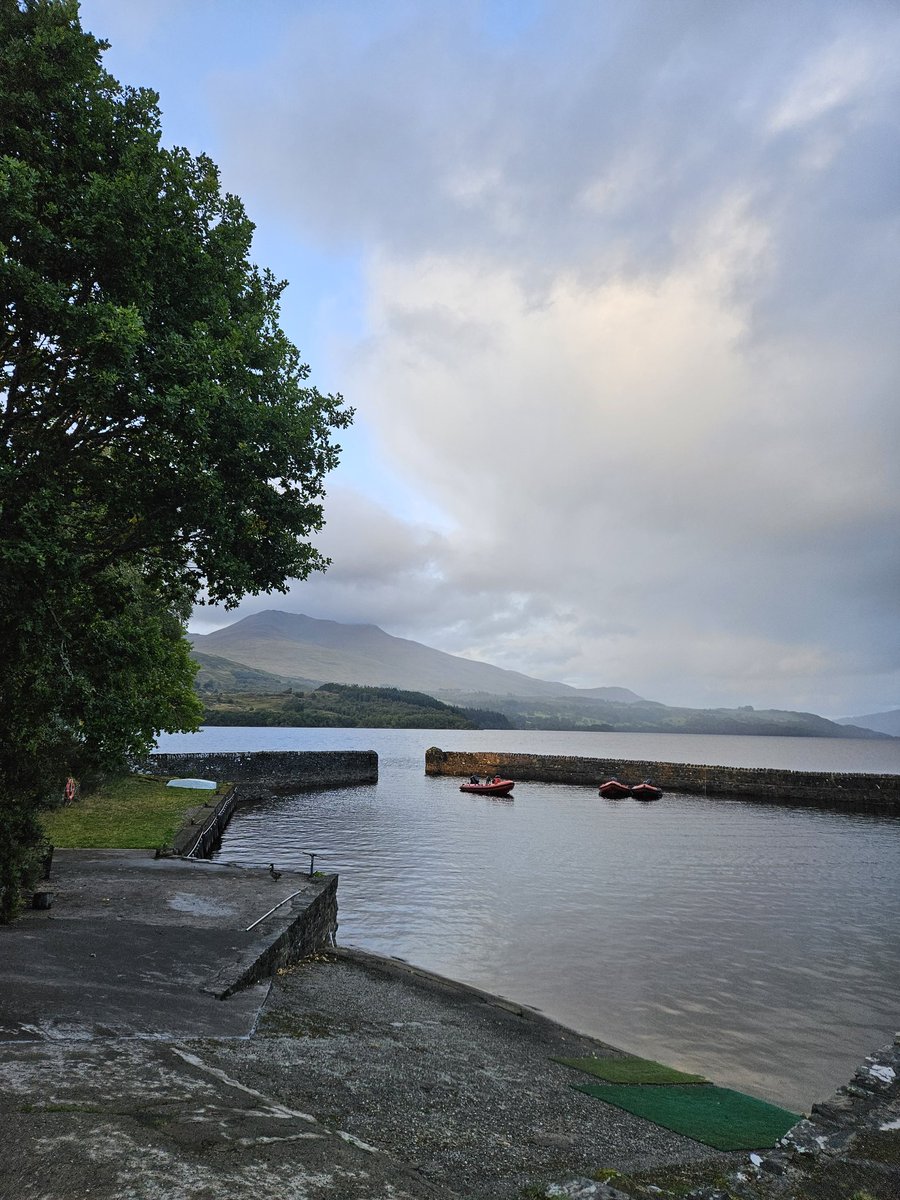 Day 1 of the new academic year! 🥳

The new cohort of 4th year Immunology Honours is at <a href="/UoE_Firbush/">Firbush</a>.
