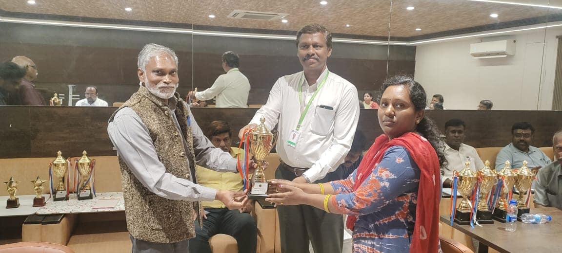 VC_SIMATS's tweet image. Internal Quality Assessment and Performance Review activities:
Best performing colleges were appreciated, motivated and awarded.