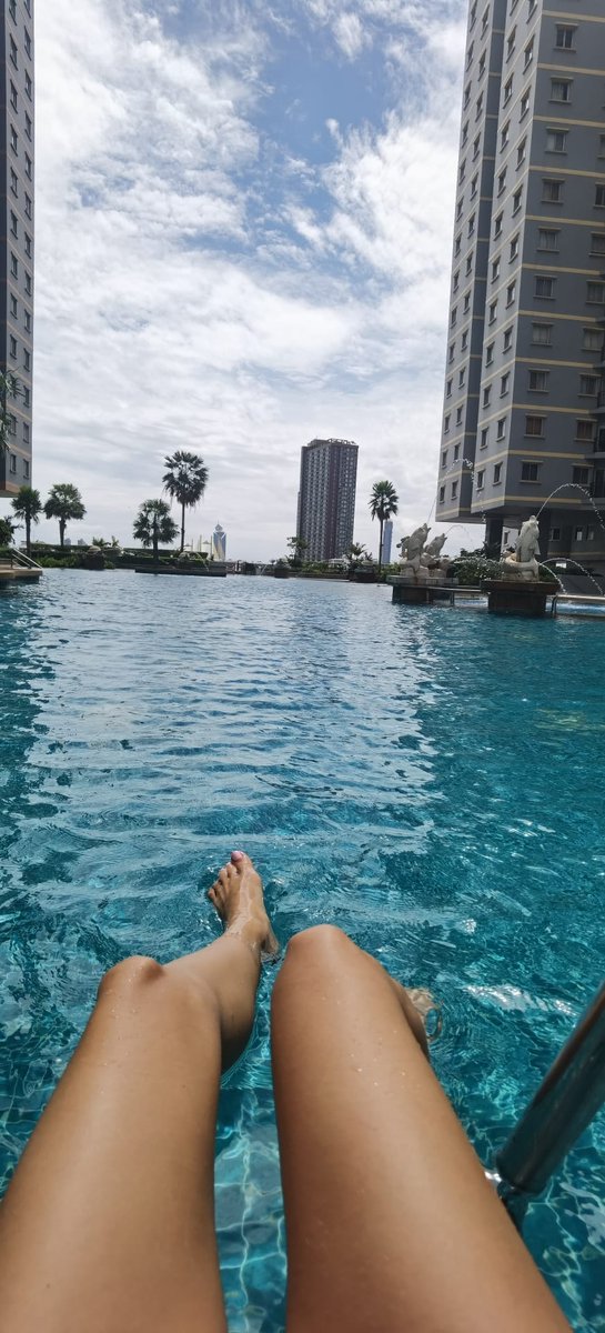 Miss Money Penny tweet media