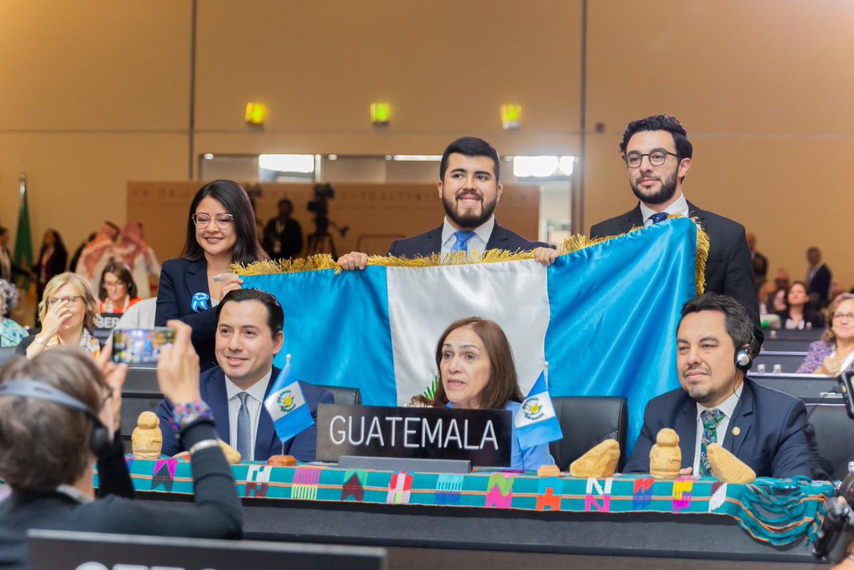Embajada de Guatemala en Emiratos Árabes Unidos tweet media