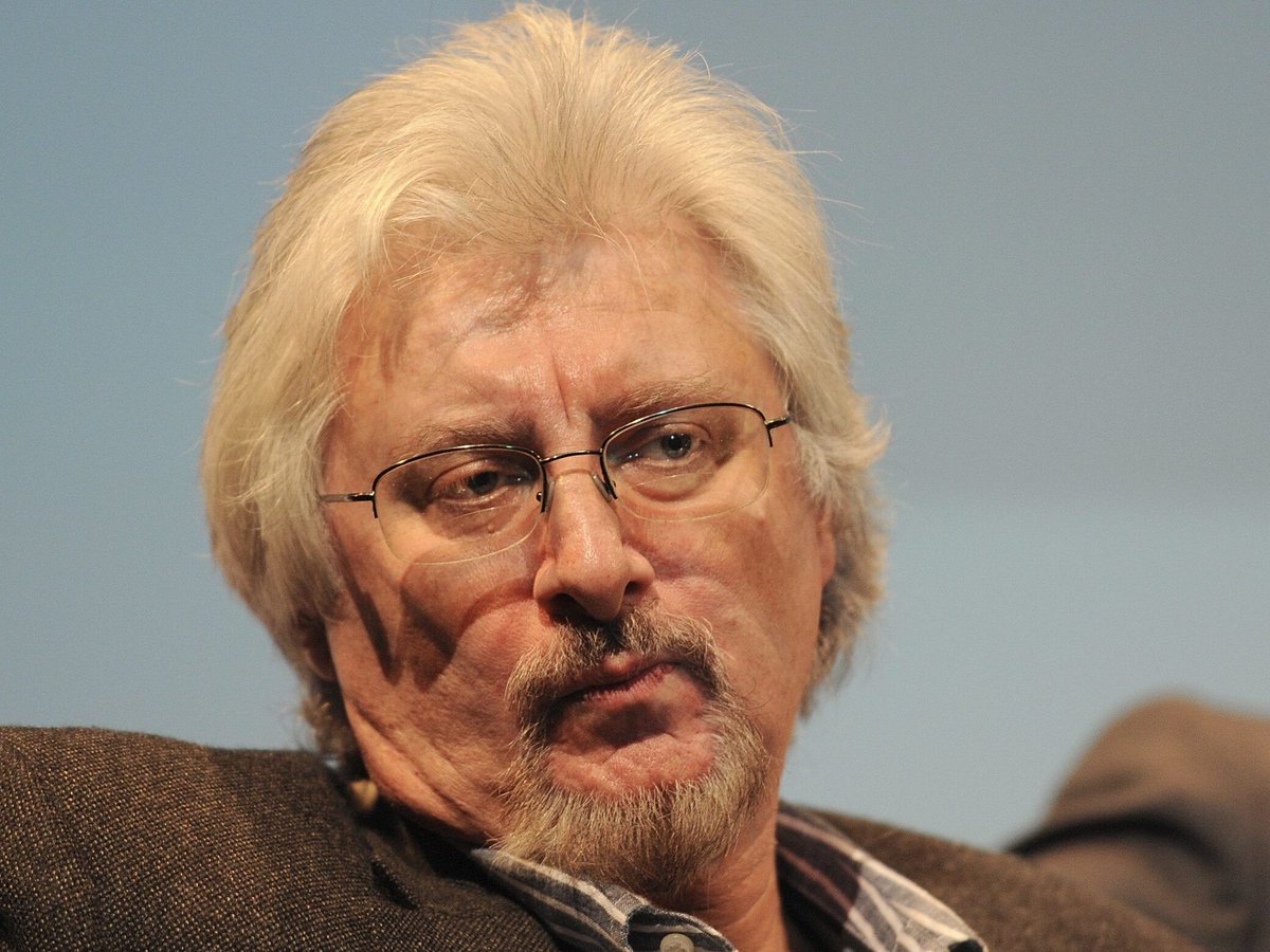 Kryhor's tweet photo. Profesor Markowski: "W Wolnej Polsce zamkniemy wszystkich posiadaczy karty VITAY ORLEN" !! https://t.co/a6hB4nMB7p