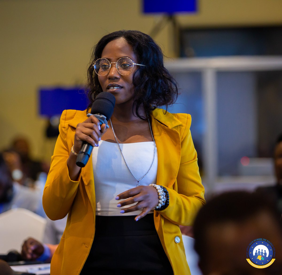 #DayOne #PeaceSchoolinTz #4youthdialogue 
Rwanda na Uganda wana mabaraza ya vijana. Kwanini 🇹🇿 hakuna. Tumesikia viongozi wa vijana wa <a href="/NgomeyaVijana/">Ngome ya vijana_Official</a> na <a href="/bavicha_taifa/">Official Bavicha Taifa</a> mko hapa.
Kwanini msikae pamoja na kumalizia mchakato wa kuanzisha baraza la vijana la Taifa? ~ #Odile