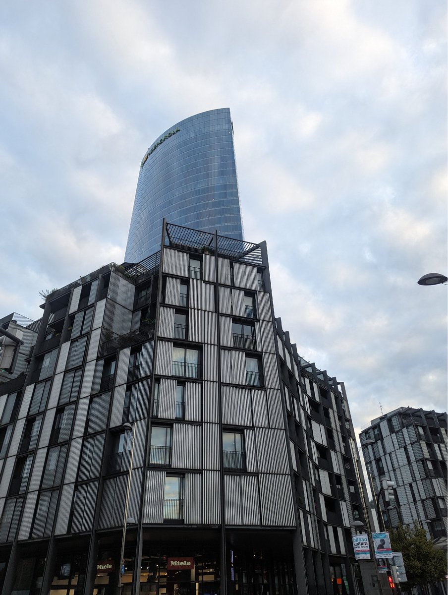 mmmmmmpc's tweet image. #OpenSourceSummit 2023 in Bilbao about to start...