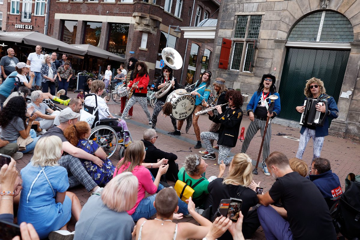 Het culturele seizoen is geopend! Waar heb jij je het meest verwonderd? En zullen we het gewoon nog een keertje doen? Bezoekers bedankt! Vrijwilligers bedankt! En natuurlijk alle (straat)artiesten, culturele partners en Fonds Gouda750, Gemeente Gouda en SBG.