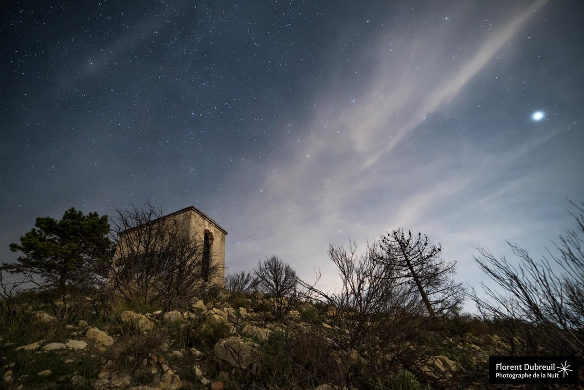 joncourj's tweet photo. Après-midi #astronomie au Centre Universitaire Méditerranéen CUM de #Nice06 proposée le 12 octobre par la @fond_patrimoine des #AlpesMaritimes :
Mire de #Cantaron et PHC de l'Observatoire de Nice.
@CUMNice06 @obsdenice https://t.co/25jmW0yIYY