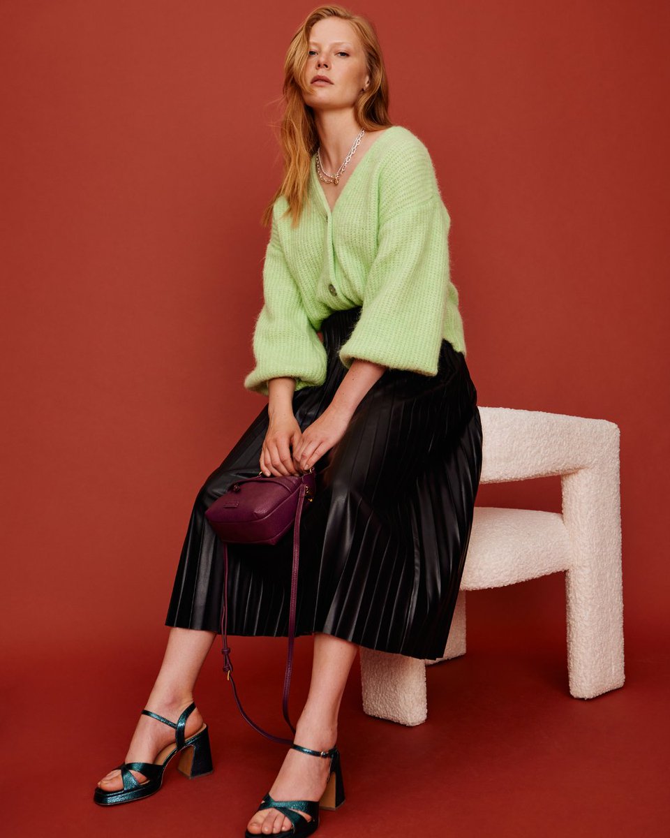 Autumn's gentle embrace and cosy knits in colourful hues. 

Lime Green Fluffy Knitted Cardigan 1681031
Tap to shop cur.lt/jlarf8euz