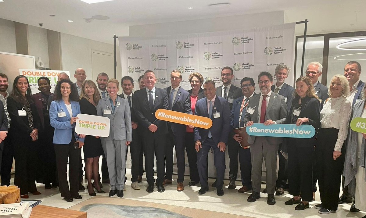 Energy4Europe's tweet photo. "Glad to see major support from industry and organisations to the #3xrenewablesglobal pledge on #renewables and #energyefficiencyannounced by @vonderleyen with global partners. Moving forward together towards #COP28!"
🗨️D-G for Energy @JorgensenJuul
👉 https://t.co/utGtHssKNd https://t.co/ryJR3k9VTc