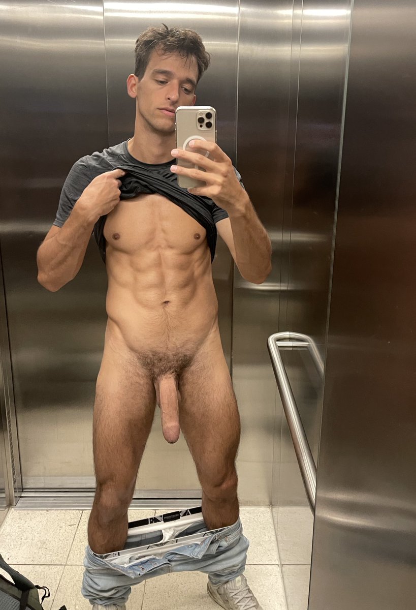 Horny in the elevator 😈 onlyfans.com/dominicfit
