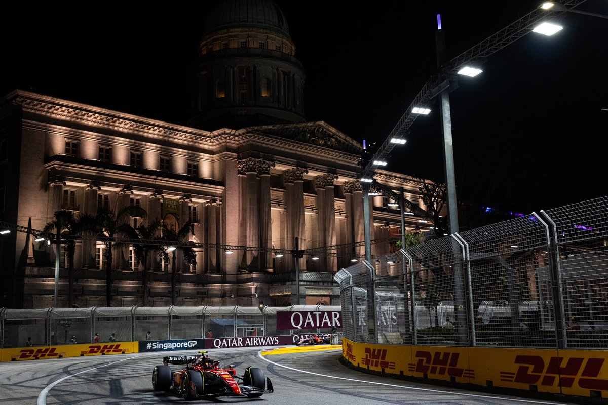 ANTPHOTO's tweet photo. Hard to have to say good bye to Singapore…..it was a blast! #SingaporeGP #f1 #motorsports #motorsportphoto #Formula1 #marinabay https://t.co/bUJ2iwUHPD