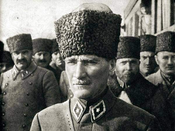 vildanaydogan's tweet photo. 19 Eylül 1921 de, TBMM'since  “MAREŞAL” rütbesi ile “GAZİ” ünvanı verilen başta Başkomutan  Gazi Mustafa Kemal Atatürk'ü
ve bu uğurda şehit ve gazi olmuş tüm vatanseverleri saygı sevgi özlem ve rahmetle anıyorum
#19EylülGazilerGünü 
KUTLU  OLSUN https://t.co/eJpW8LXm0T