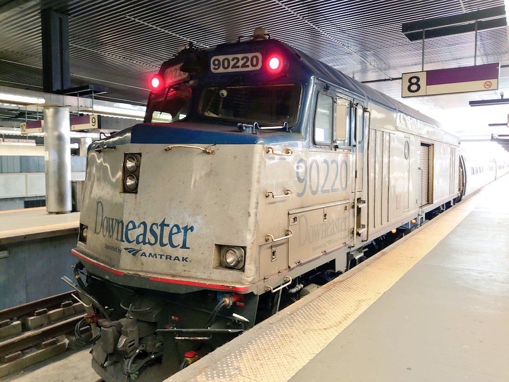 beeranddiesels's tweet image. Amtrak General Motors EMD F40PH after hauling us from Brunswick to Boston on Saturday 16th September. Really enjoyed riding this service (which has one of the best beer selections on board!). @Amtrak #downeaster