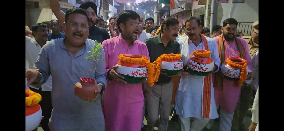RameshGupta0252's tweet photo. 278 टांडा विधानसभा 
#मेरी_माटी_मेरा_देश कार्यक्रम में 
नवनियुक्त जिला अध्यक्ष मा0 त्र्यंबक तिवारी
       जिला पंचायत अध्यक्ष श्री श्याम सुंदर वर्मा
          एवं निवर्तमान जिला अध्यक्ष डॉ मिथिलेश त्रिपाठी 
 श्रीमान जिलाधिकारी अंबेडकर नगर श्री अविनाश सिंह https://t.co/HBN5g9e17T