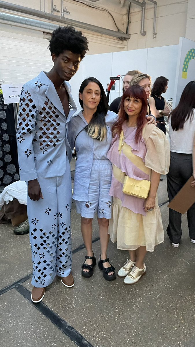 Such a great week styling shows #lfw23 My team &amp; I styled 3 shows this week &amp; we did a great job! Already looking forward to our next project! #fashionstylist #showpeoduction #catwalkstylist