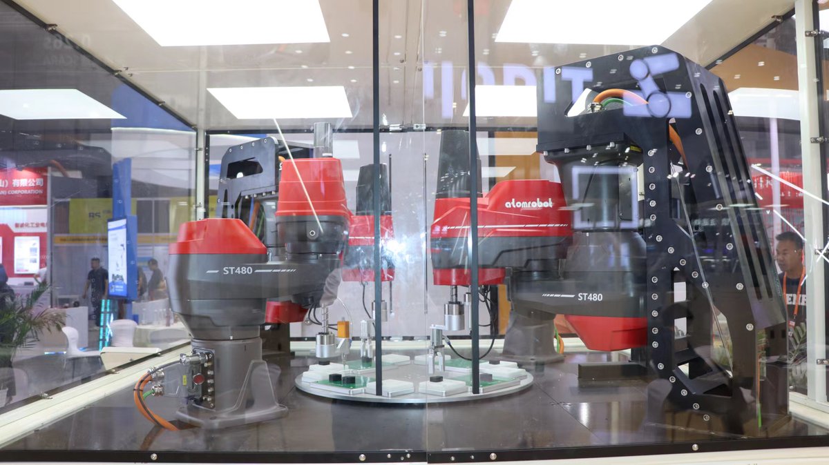 Saratao1267947's tweet image. We are at CIIF Shanghai
Please drop by at our booth Hall 7.1 C117
#atomrobot #CIIF #China #shanghai #deltarobot